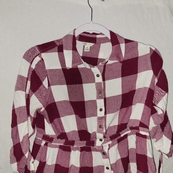 Cato Red And White Collared Blouse Medium Button Up Drawstring - Picture 8 of 11